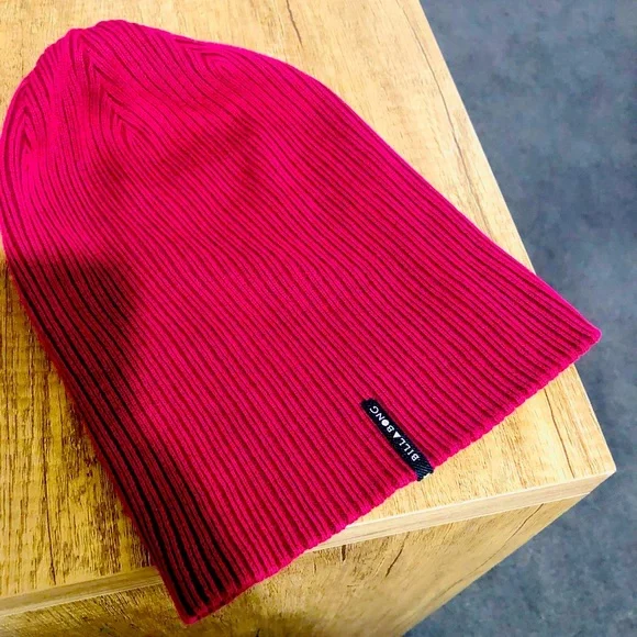 Billabong Mushroom Winter Snow Skiing BEANIE Hat - Picture 1 of 3